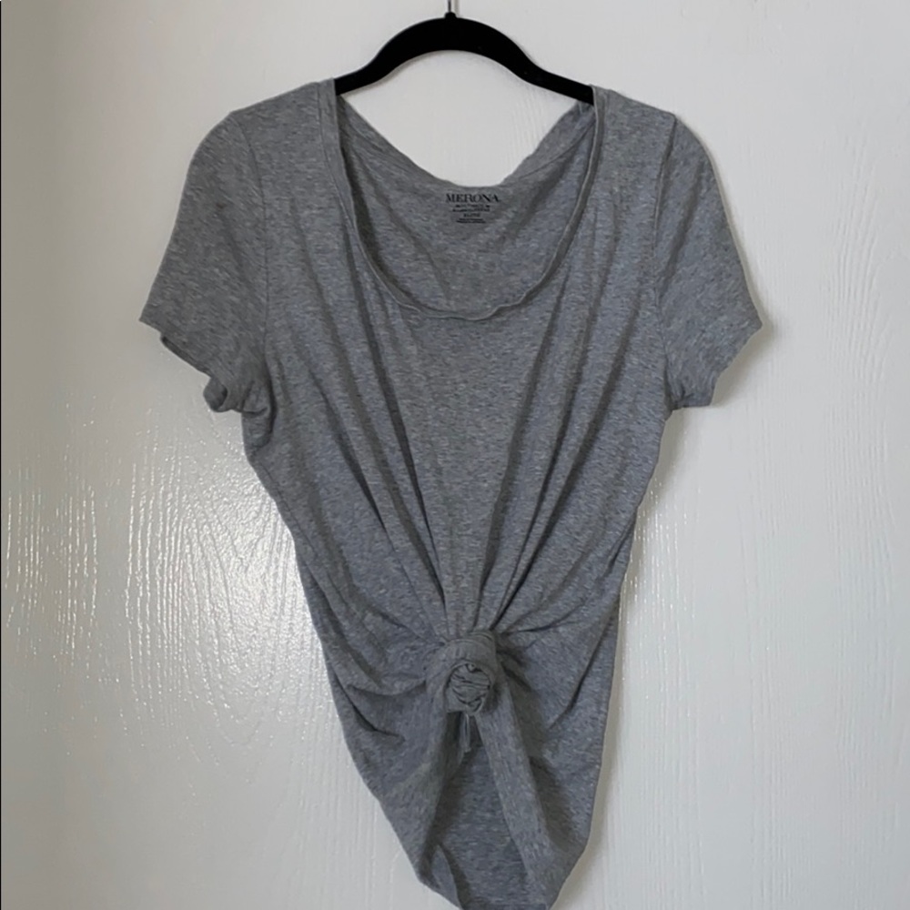 Light grey t shirt!